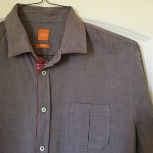 XL slim-fit shirt with contrast inner details